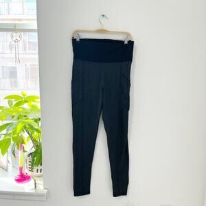 Victoria's Secret Black & Gray Cotton Leggings Size Medium